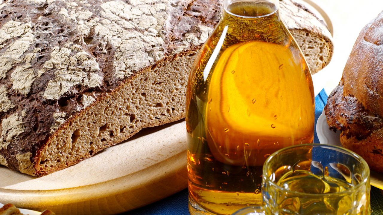 Koroški mošt in rženi kruh